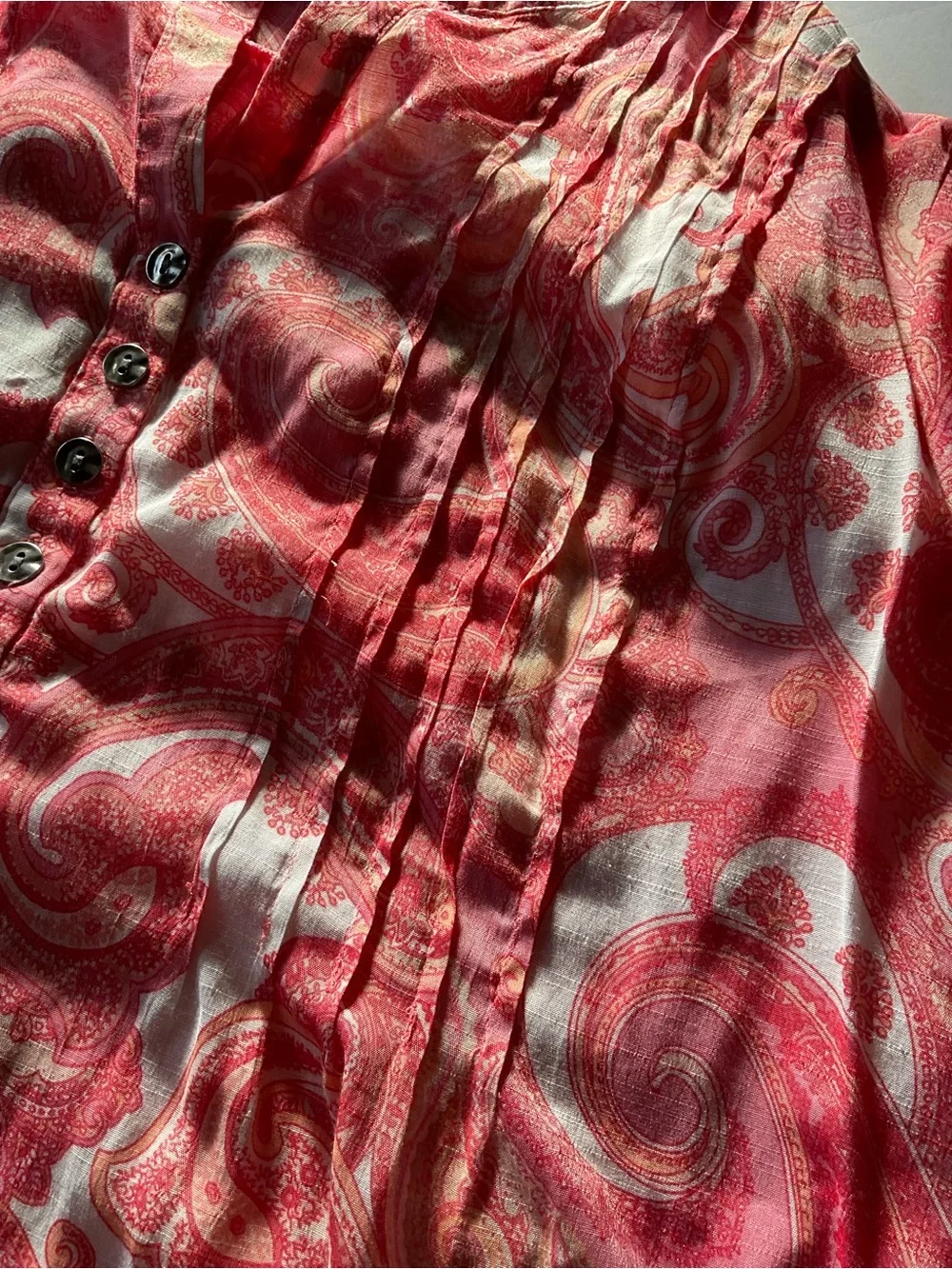 Cocomo woman Pink Paisley Button-Front Tunic Top. Size XL - Picture 9 of 11